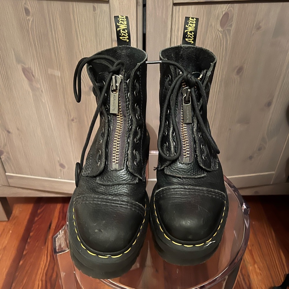 Doc Martens Zip Jadon boots